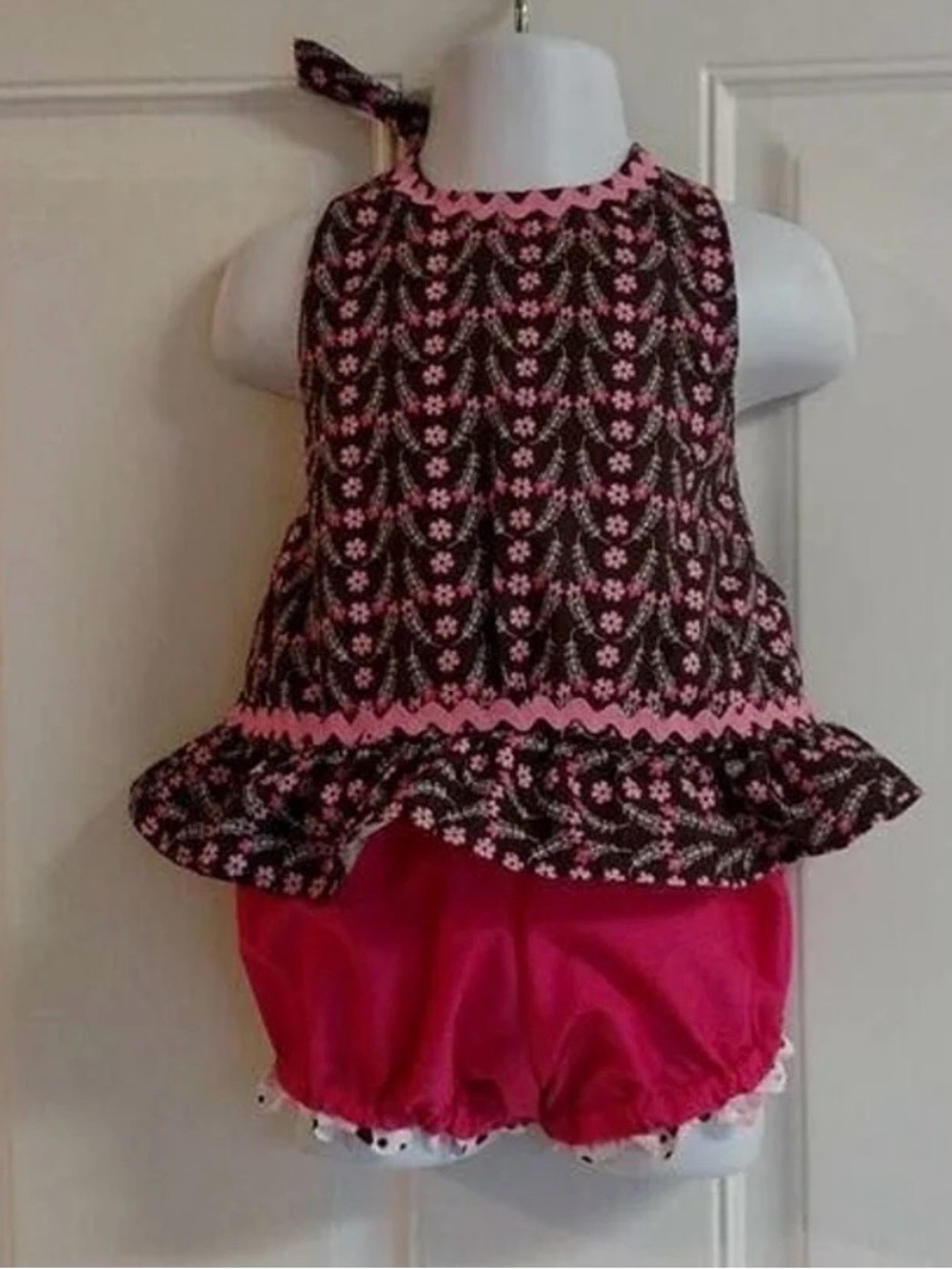 Size 6M NWOT Custom Made brown/pink floral halter top/elastic back bloomers set